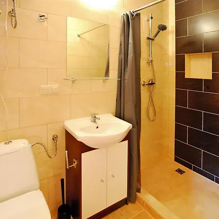 Comfortable Very Close To The * سيانوزيتي